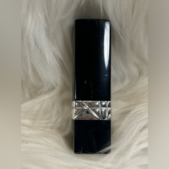 Christian Dior Rouge 100 Lipstick - Picture 2 of 5